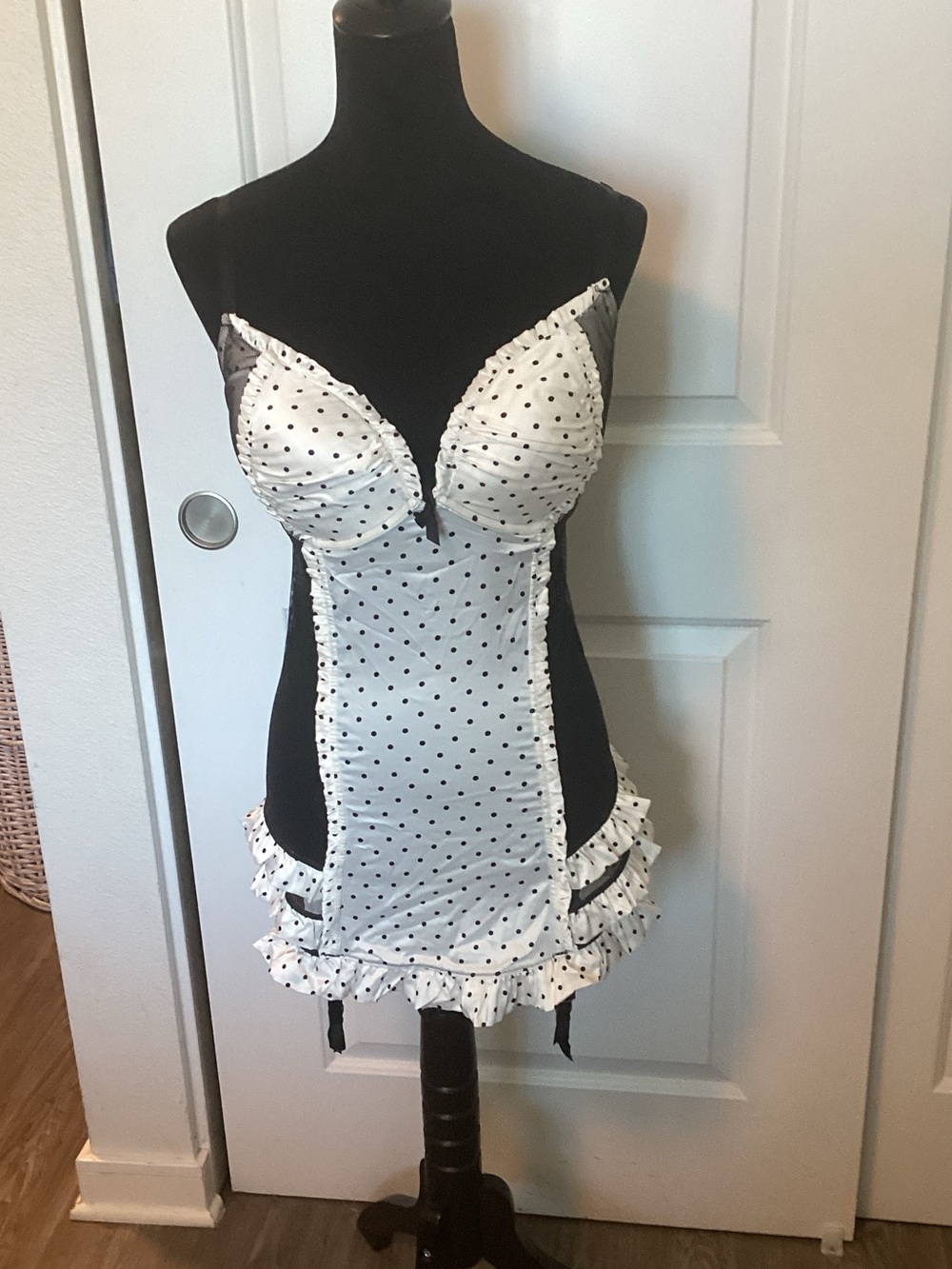 Victoria’s Secret sexy little things corset boot lingerie 38D